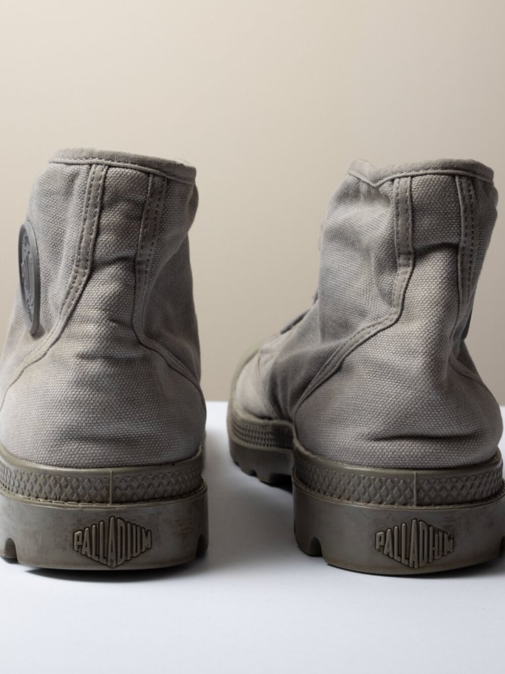Palladium Pampa Hi Mens Size 10.5 Grey Canvas High Top Boots 02352-011-M - Picture 8 of 8
